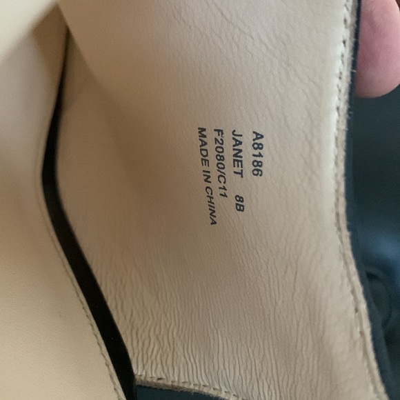 Coach platform - Picture 5 of 9